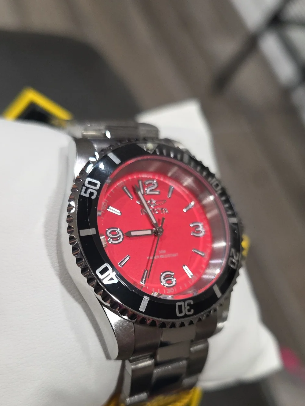 716. Invicta Specialty Model 49350 Men's Watch 40mm